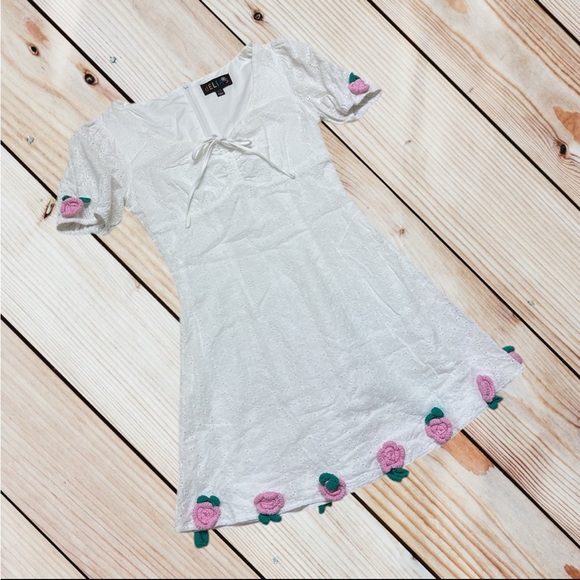 Delia*s by Dolls Kill XS white eyelet with roses babydoll dress - Picture 1 of 7